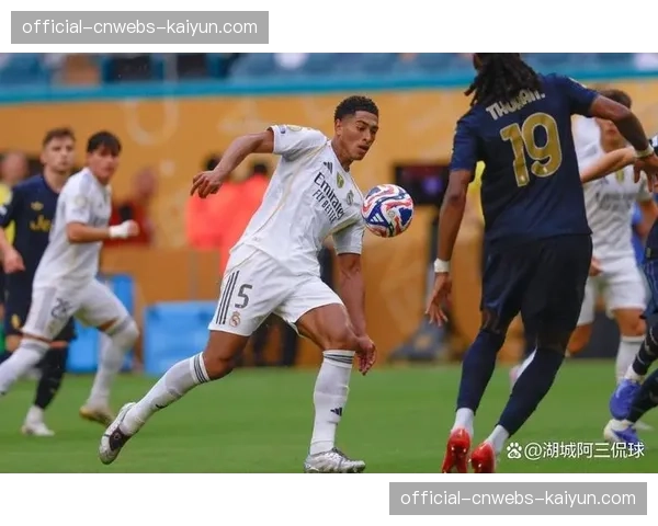 评论：贝林厄姆的B2B属性是否加剧了皇马中场球员的跑动负担？